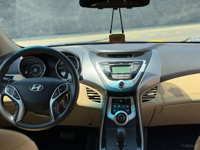Hyundai Elantra 2011, 125,529 km - 1.8 л - Qəbələ