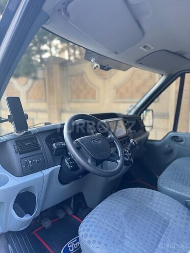 Ford Transit 2010, 147,000 km - 3.2 л - Şəki