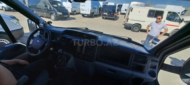 Ford Transit 2010, 147,000 km - 3.2 л - Şəki