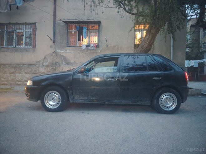 Volkswagen Golf 2005, 256,000 km - 1.8 l - Sumqayıt