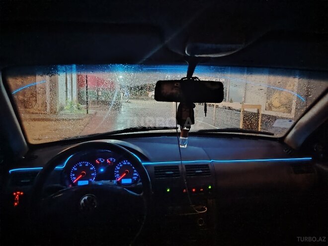 Volkswagen Golf 2005, 256,000 km - 1.8 l - Sumqayıt