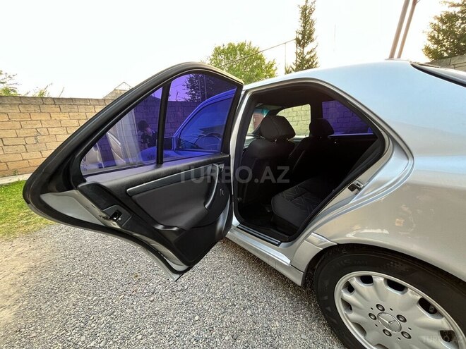 Mercedes C 220 2000, 390,000 km - 2.2 л - Sabirabad