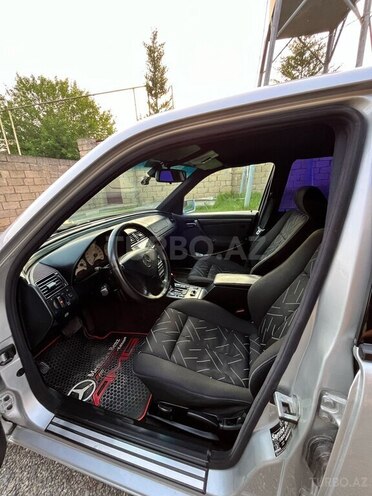 Mercedes C 220 2000, 390,000 km - 2.2 л - Sabirabad