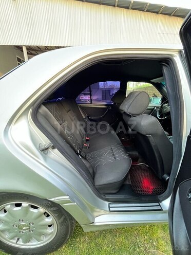 Mercedes C 220 2000, 390,000 km - 2.2 л - Sabirabad