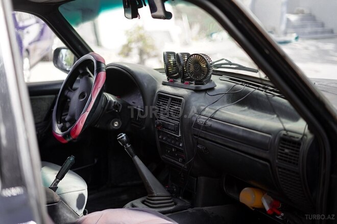 GAZ 31105 2004, 180,000 km - 2.3 l - Bakı