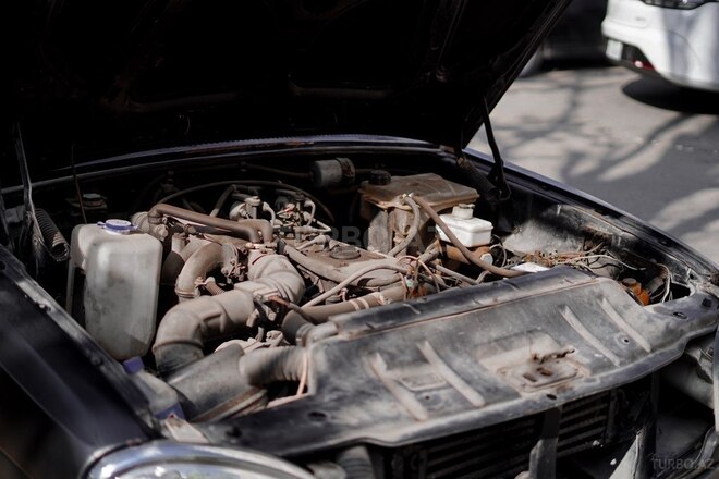 GAZ 31105 2004, 180,000 km - 2.3 l - Bakı