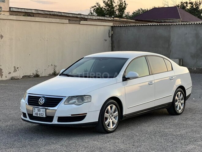Volkswagen Passat 2005, 167,815 km - 2.0 л - Bakı