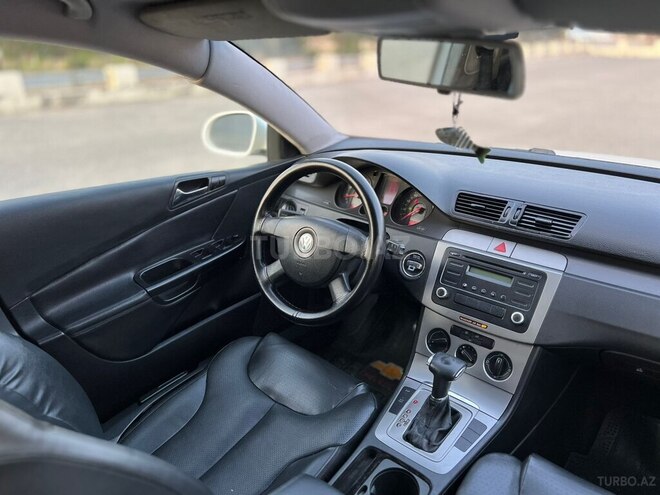 Volkswagen Passat 2005, 167,815 km - 2.0 л - Bakı