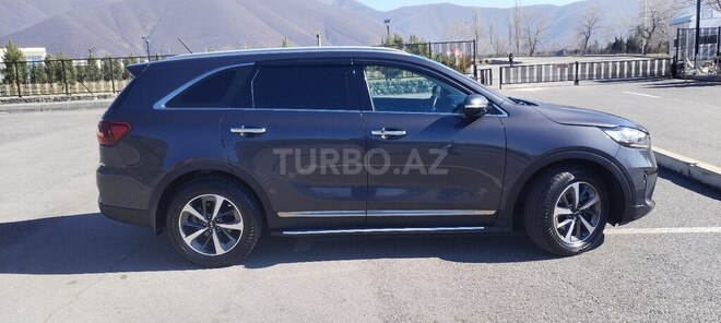 Kia Sorento-11