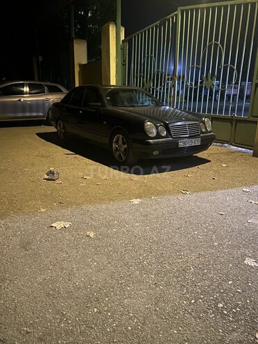 Mercedes E 240 1997, 400,000 km - 2.4 l - Bakı