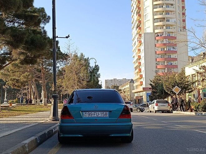 Mercedes C 240 1998, 280,000 km - 2.6 l - Bakı