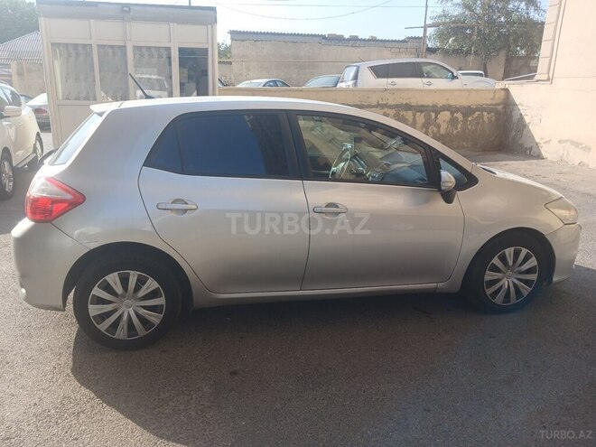Toyota Auris 2011, 340,000 km - 1.4 л - Bakı