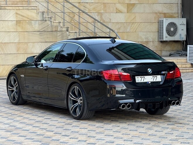 BMW 520 2015, 179,000 km - 2.0 l - Gəncə
