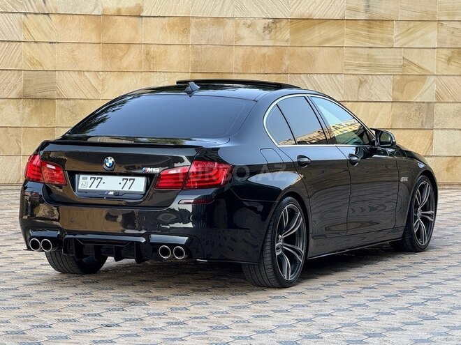 BMW 520 2015, 179,000 km - 2.0 l - Gəncə