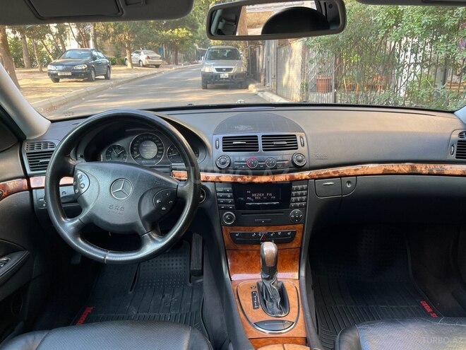 Mercedes E 280 2005, 278,000 km - 3.0 l - Bakı