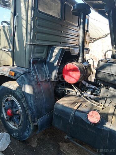KamAz 55111 1985, 585,550 km - 11.0 l - Gəncə