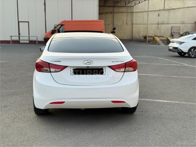 Hyundai Elantra 2013, 178,623 km - 1.6 л - Gəncə