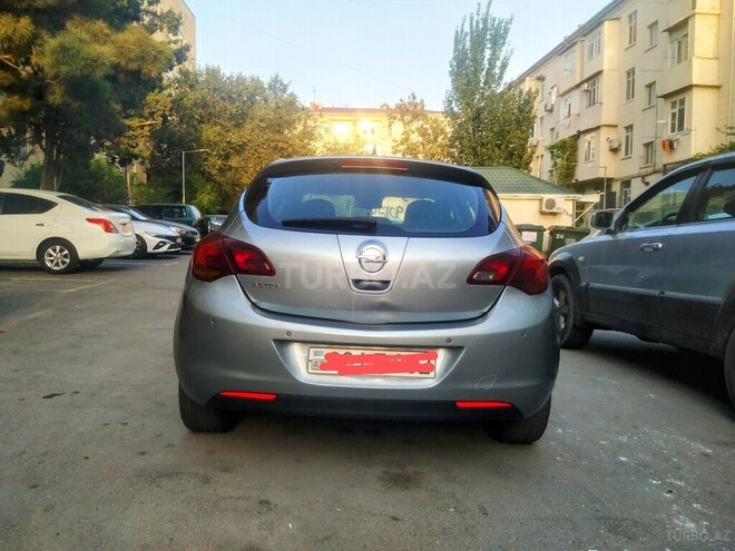 Opel Astra 2012, 170,000 km - 1.6 l - Bakı