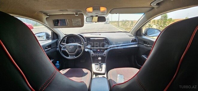 Hyundai Elantra 2016, 220,000 km - 1.6 l - Bakı