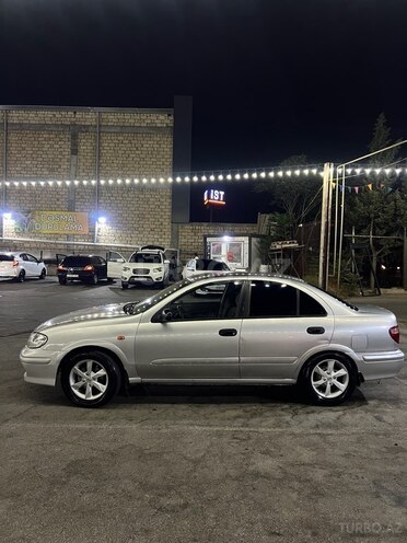 Nissan Sunny 2002, 252,656 km - 1.6 l - Bakı