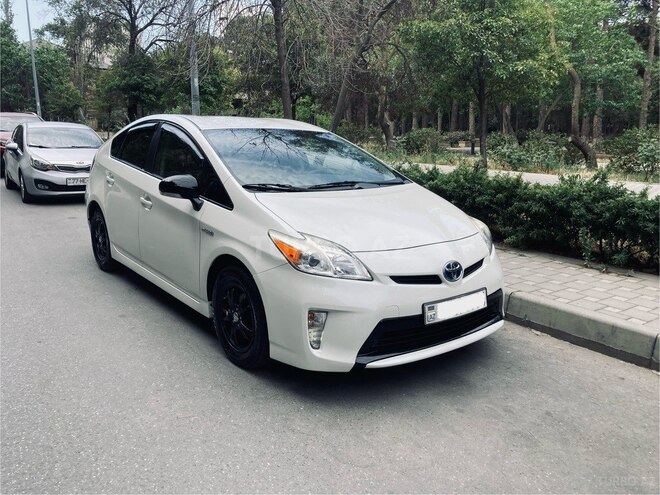 Toyota Prius 2014, 209,215 km - 1.8 л - Bakı