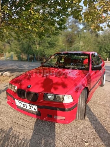 BMW 318 1993, 340,000 km - 1.8 l - İsmayıllı