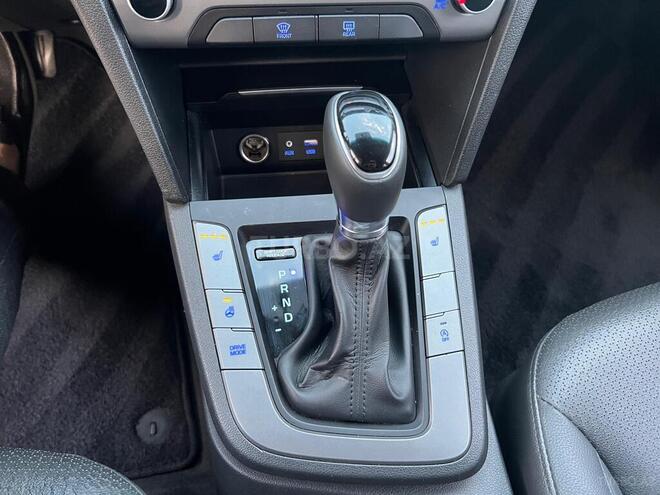 Hyundai Avante 2016, 186,104 km - 1.6 l - Bakı
