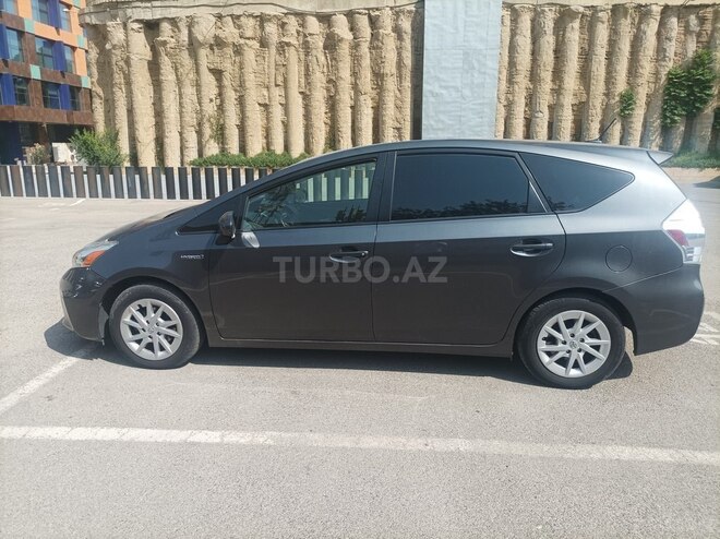 Toyota Prius V 2012, 177,000 km - 1.8 л - Bakı