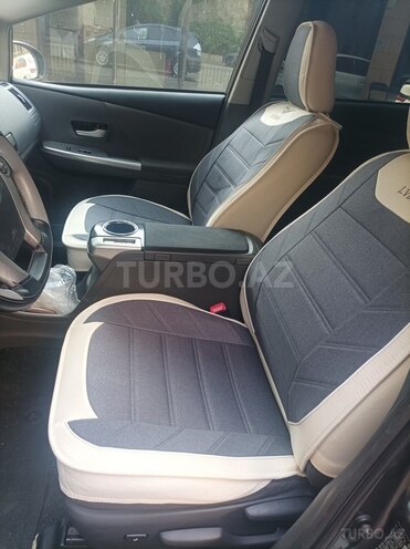 Toyota Prius V 2012, 177,000 km - 1.8 л - Bakı