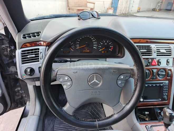 Mercedes E 240 2000, 379,000 km - 2.6 l - Bakı