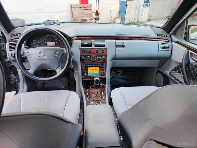 Mercedes E 240 2000, 379,000 km - 2.6 l - Bakı