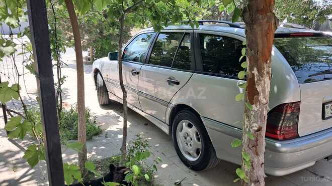 Mercedes C 220 2000, 700,000 km - 2.1 l - Bakı