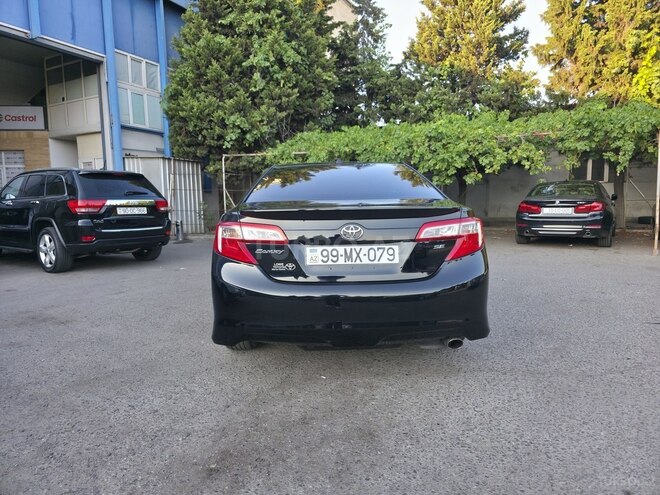 Toyota Camry 2014, 281,635 km - 2.5 л - Bakı
