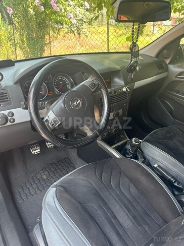 Opel Astra 2006, 393,000 km - 1.3 l - Astara