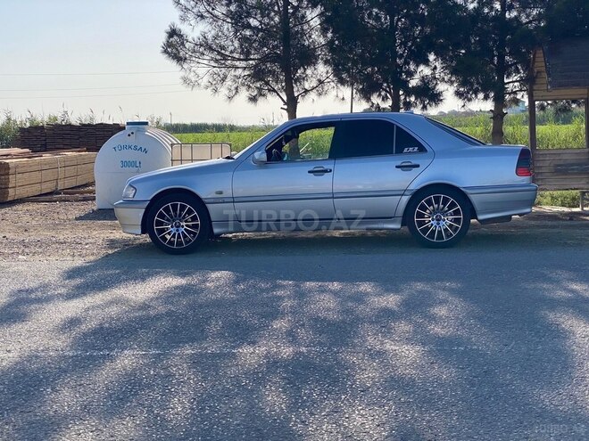 Mercedes C 240 1998, 260,000 km - 2.4 л - Sumqayıt