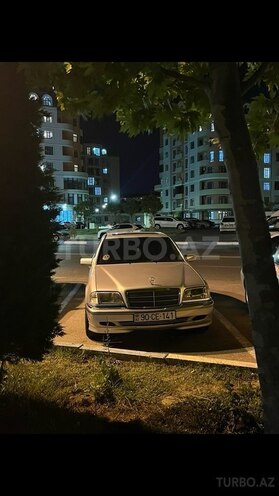 Mercedes C 240 1998, 260,000 km - 2.4 л - Sumqayıt