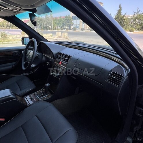 Mercedes C 230 1997, 258,147 km - 2.3 l - Sumqayıt