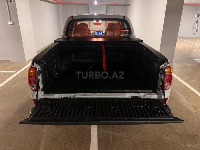 Mitsubishi L200 2013, 341,000 km - 2.5 l - Bakı