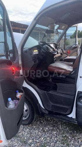 Iveco  2011, 650,000 km - 3.0 l - Bakı