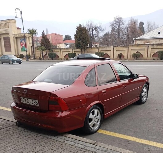 Opel Vectra 2000, 270,000 km - 1.6 l - Balakən