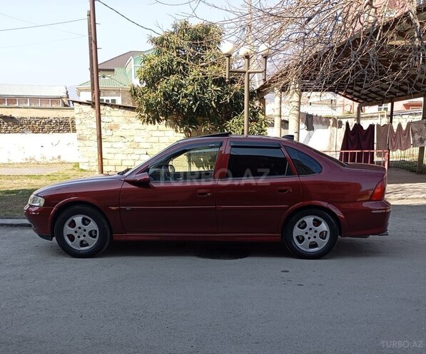 Opel Vectra 2000, 270,000 km - 1.6 l - Balakən