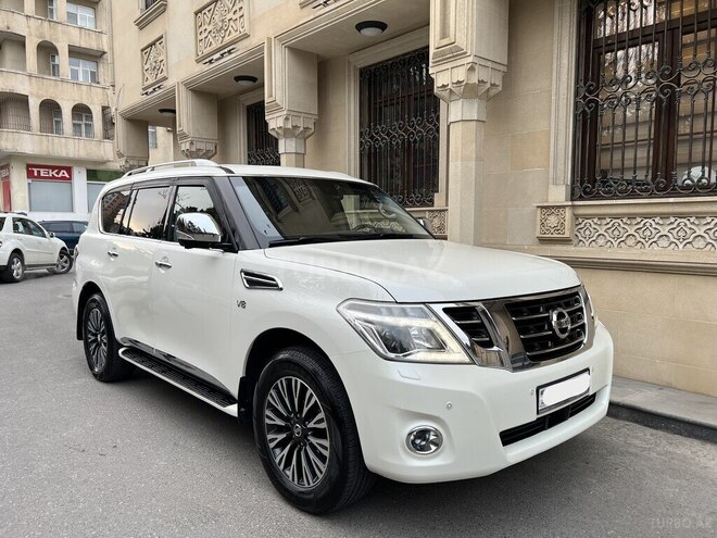 Nissan Patrol 2017, 91,500 km - 5.6 л - Bakı
