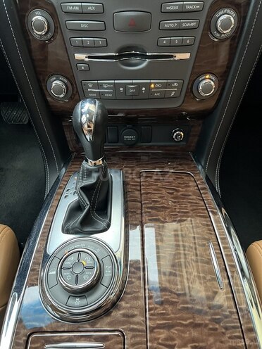 Nissan Patrol 2017, 91,500 km - 5.6 л - Bakı