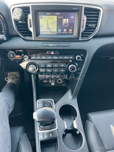 Kia Sportage 2017, 72,000 km - 2.0 l - Bakı