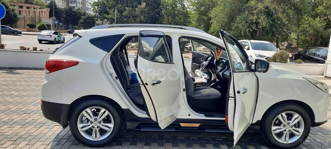 Hyundai ix35 2011, 209,000 km - 2.0 l - Bakı