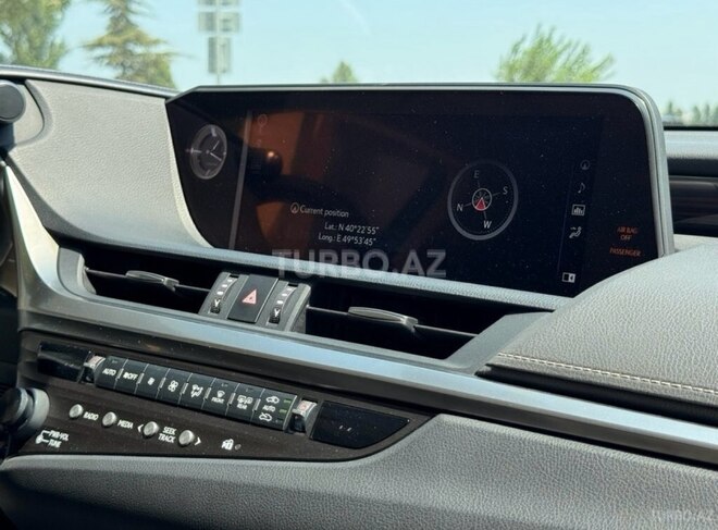 Lexus ES 300h 2019, 61,000 km - 2.5 l - Bakı