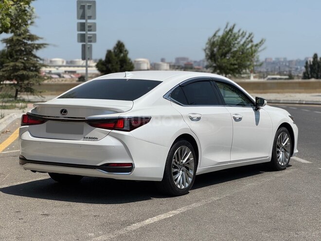 Lexus ES 300h 2019, 61,000 km - 2.5 l - Bakı