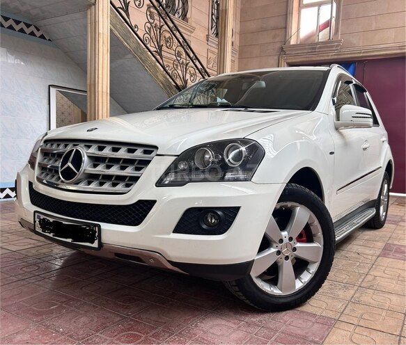 Mercedes ML 350 2011, 215,000 km - 3.5 l - Tovuz