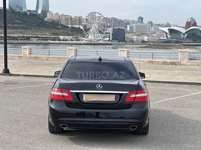 Mercedes E 250 2010, 286,000 km - 1.8 л - Bakı