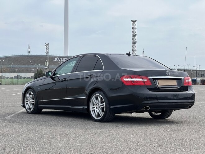 Mercedes E 250 2010, 286,000 km - 1.8 л - Bakı